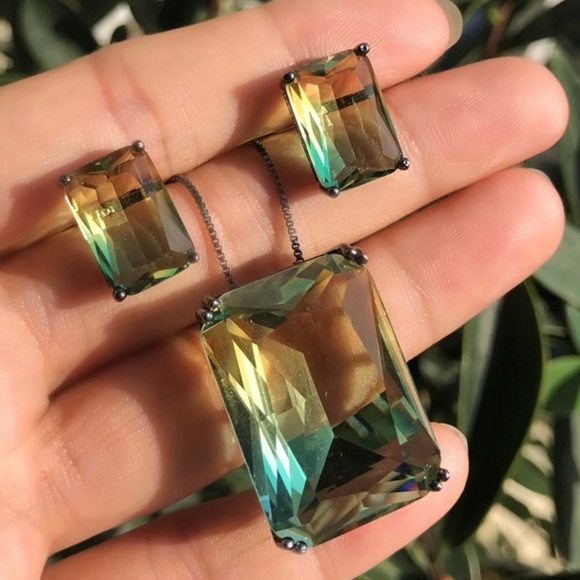 ✨✨Green Tourmaline Crystal Set ✨✨ - Picture 1 of 3